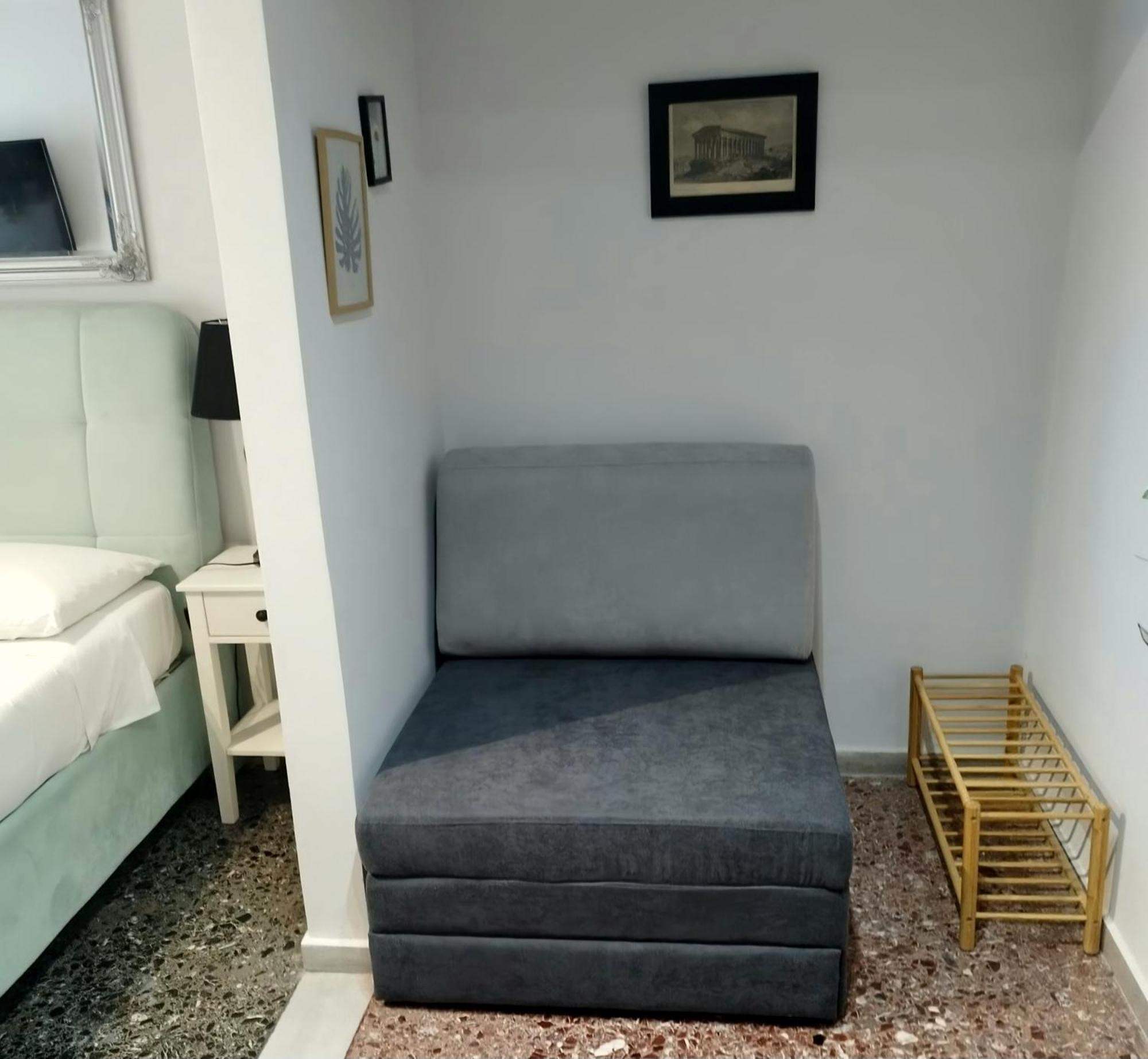 Chic Apt Near Acropolis - Avdi Square Atenas Exterior foto